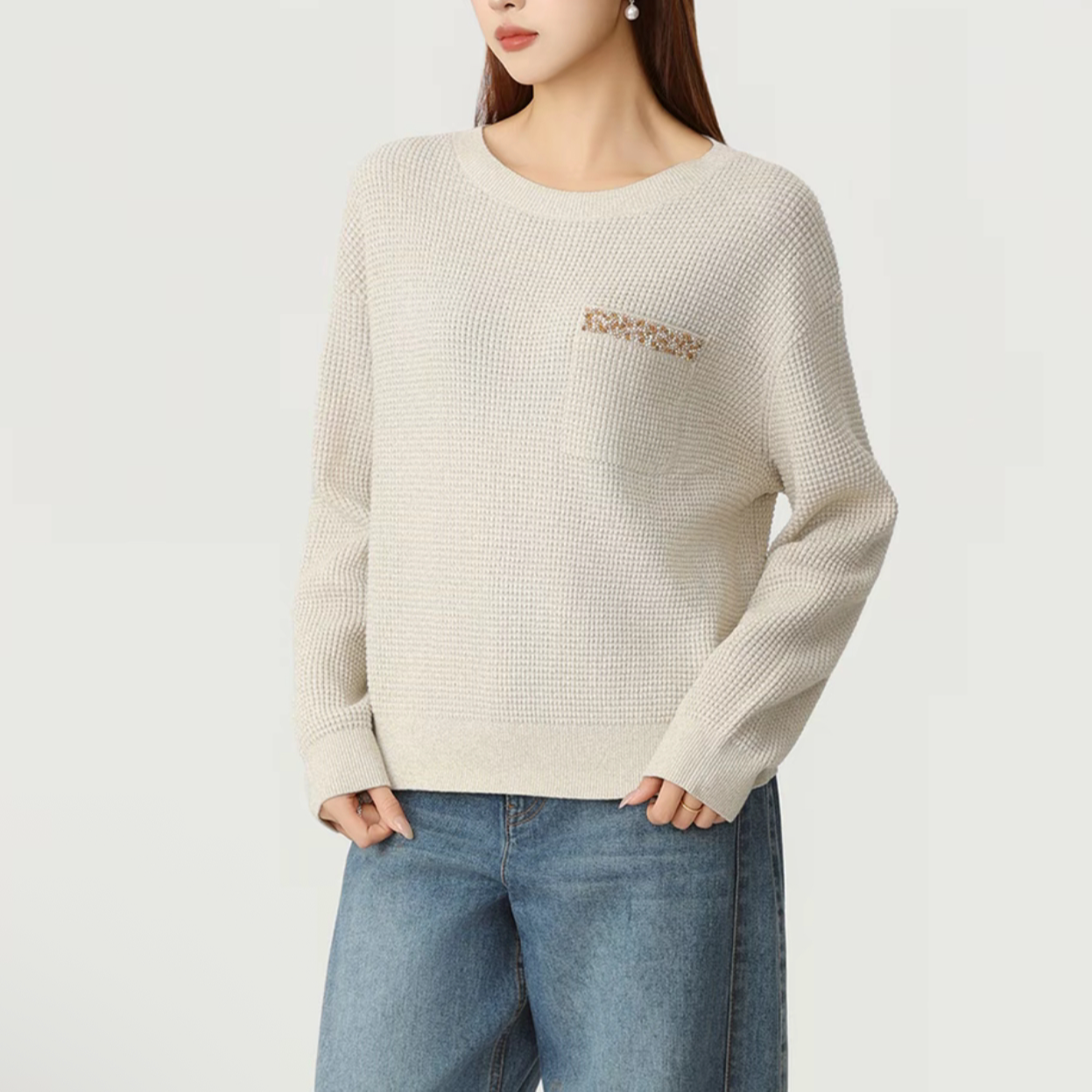 AMASS/阿玛施冬季新款潮牌松弛感亮片贵气百搭套头针织衫女538112