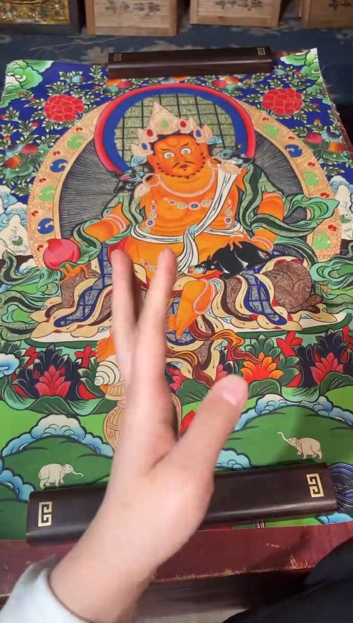 卷轴画龙妹的唐卡tk16