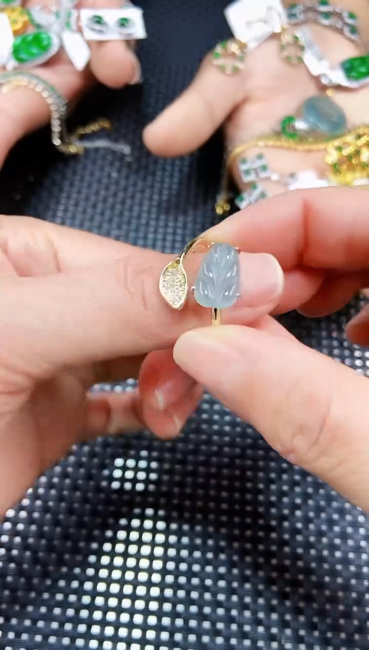【闪购商品】翡翠戒指未镶嵌11111111