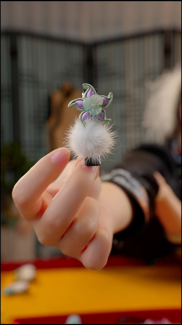 刺绣非遗苏绣绒花饰品