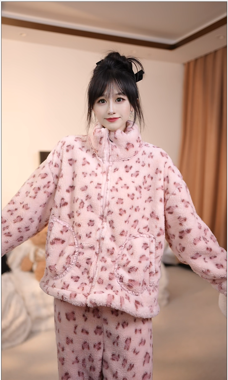 查理夫人【桃桃豹纹】气质氛围感治愈感厚秋冬女睡衣简约时尚wqn