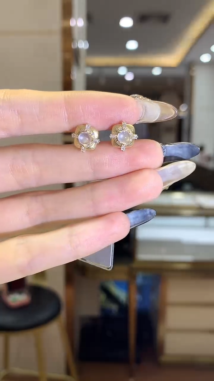 【闪购商品】翡翠耳饰18K金镶嵌翡翠耳饰