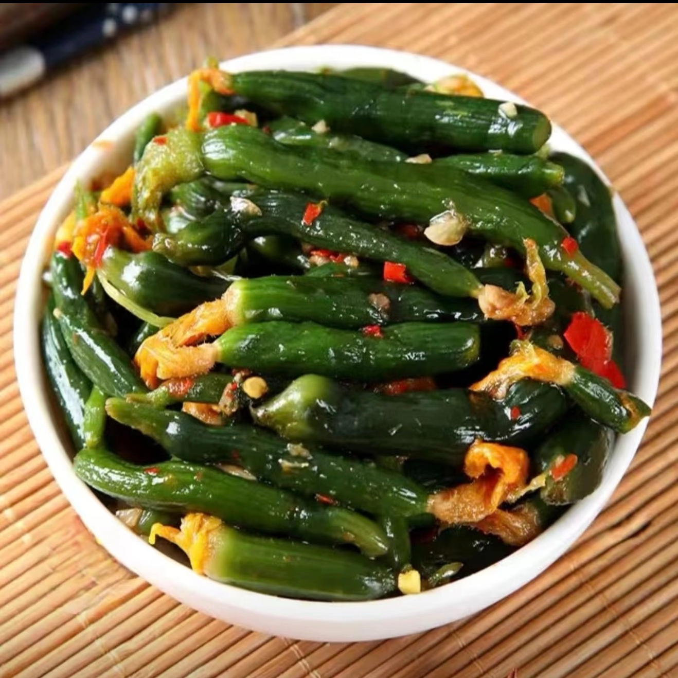 特色咸鲜口味爽脆黄瓜条下饭菜