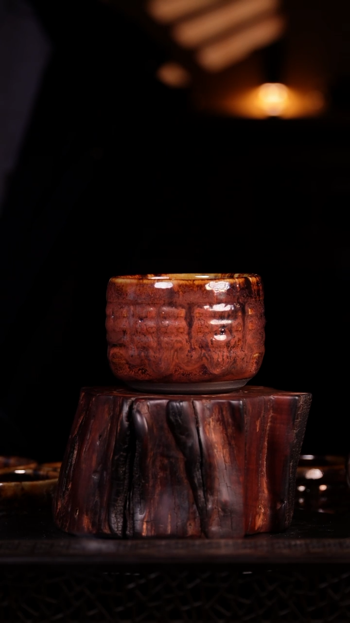 其他钧瓷钧窑瓷器无匣钵裸烧柴烧炭烧纯手工手刻八卦杯85*60mm