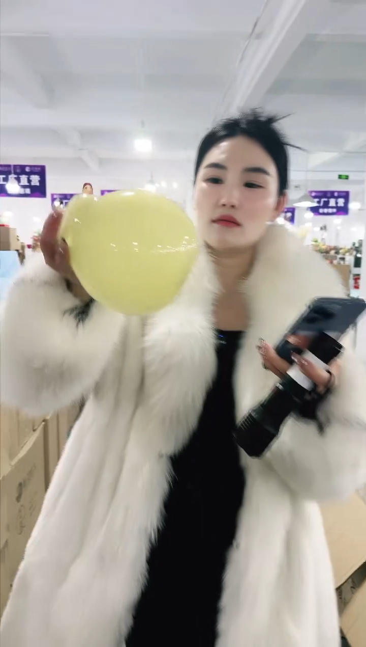 【闪购商品】无铅玻璃UU外贸花瓶微瑕-SS4R