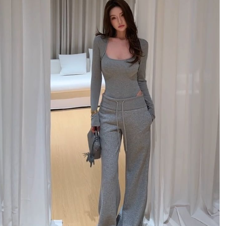 辣妹方领抹胸设计感修身长袖打底T恤女灰色高腰气质休闲裤子套装