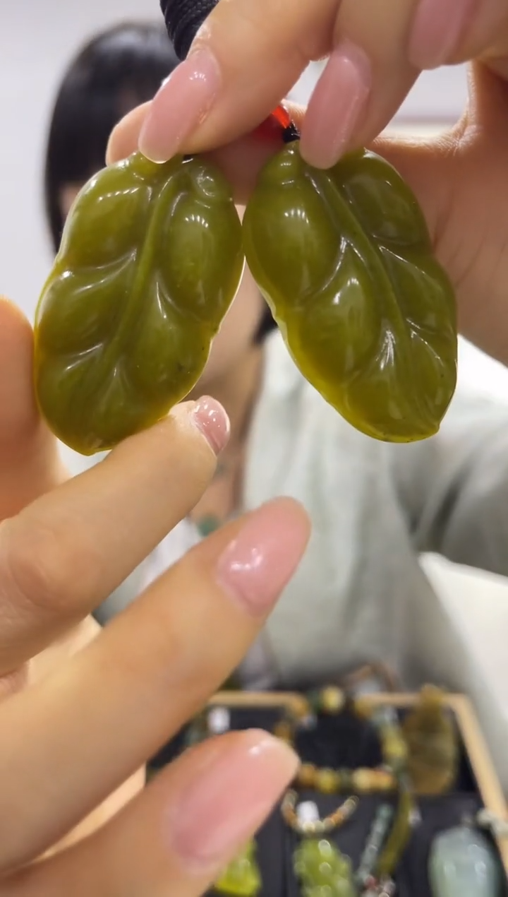 岫玉未镶嵌吊坠多样性随机发一