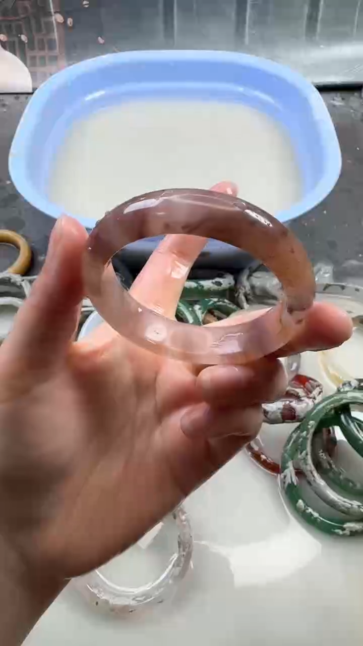 【闪购商品】石英质玉手镯未镶嵌80