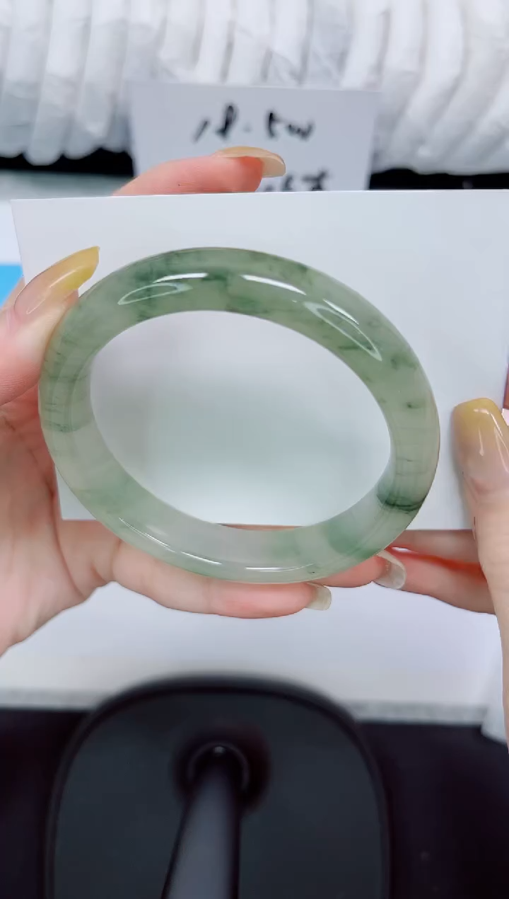 石英质玉手镯未镶嵌598