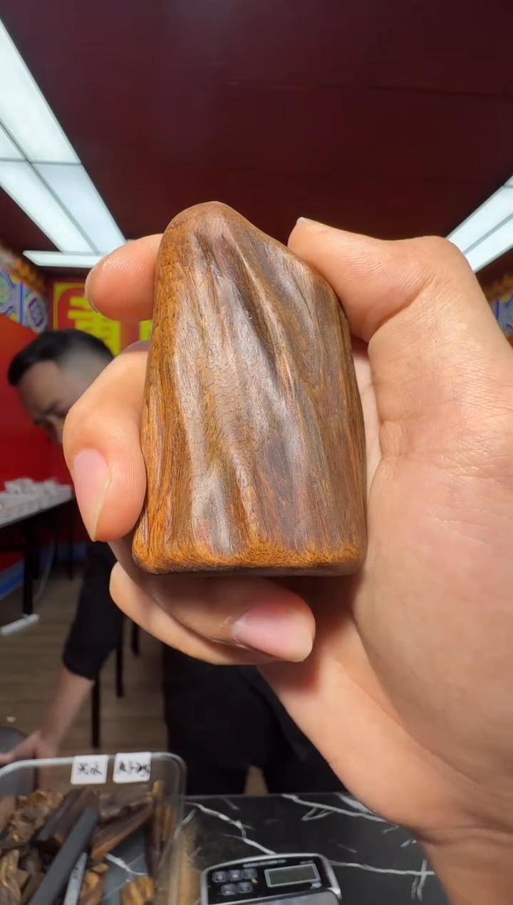 沉香吊坠f49都彭多样性发一