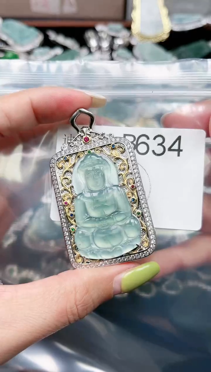 【闪购商品】翡翠颈饰未镶嵌634赠皮绳