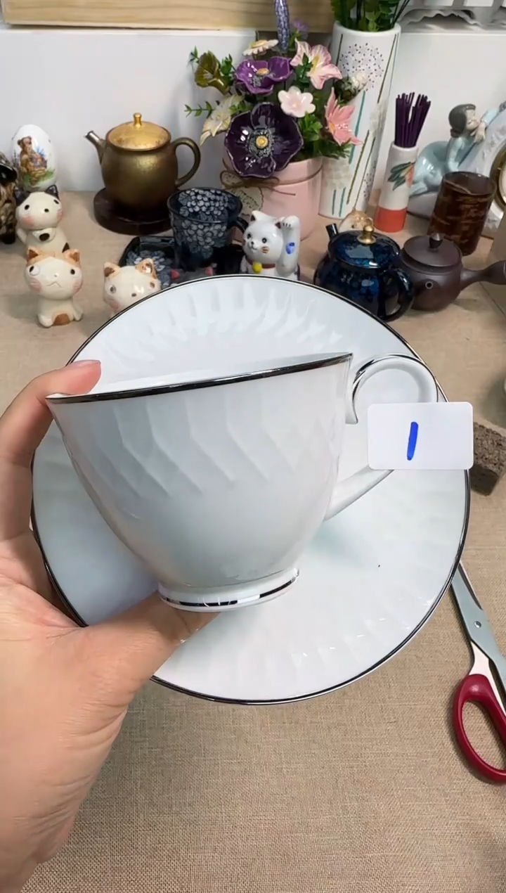 瓷片泡泡家的瓷器真好看