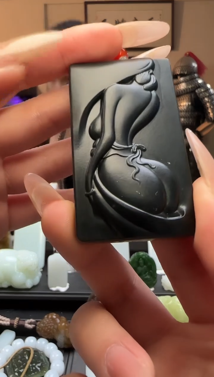 【闪购商品】和田玉青玉美人牌未镶嵌吊坠