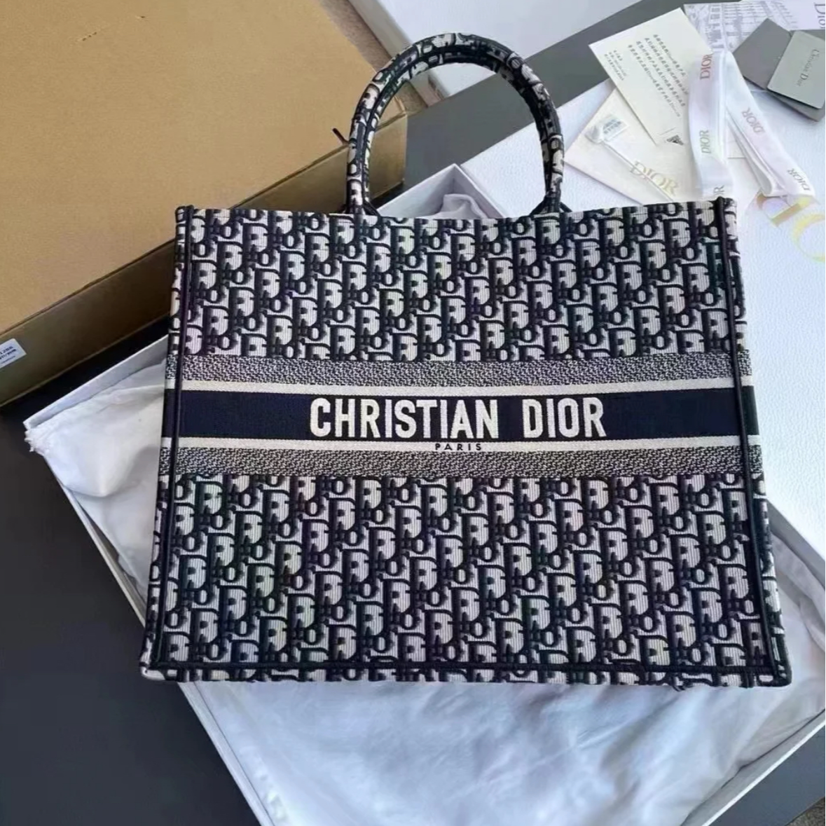 95新 DIOR/迪奥 活动姑姑335115Book Tote 大号 42 蓝色 帆布包