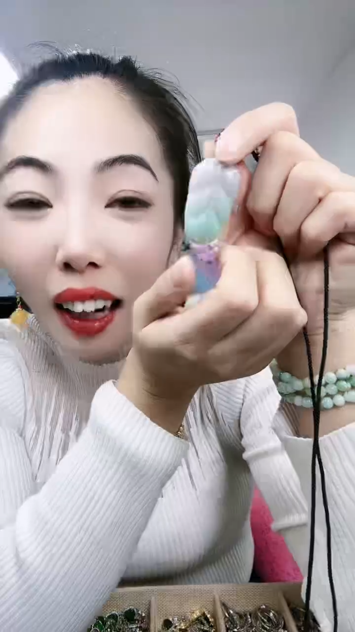 【闪购商品】翡翠颈饰未镶嵌叶子吊坠