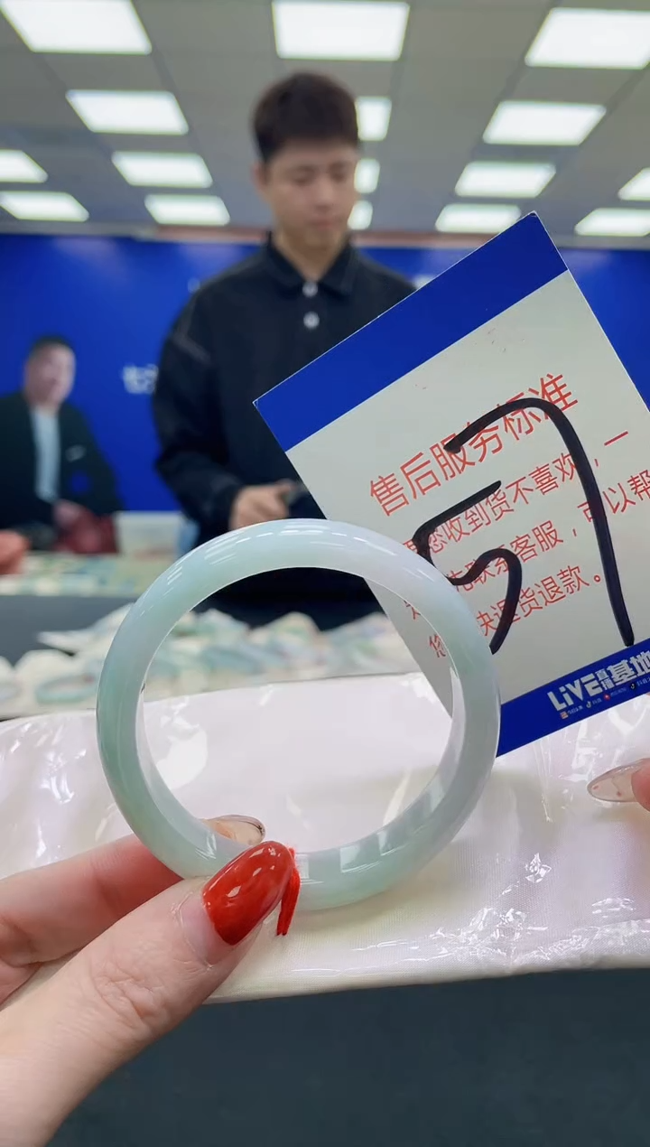 未镶嵌手镯翡翠AAAAAAAAAA