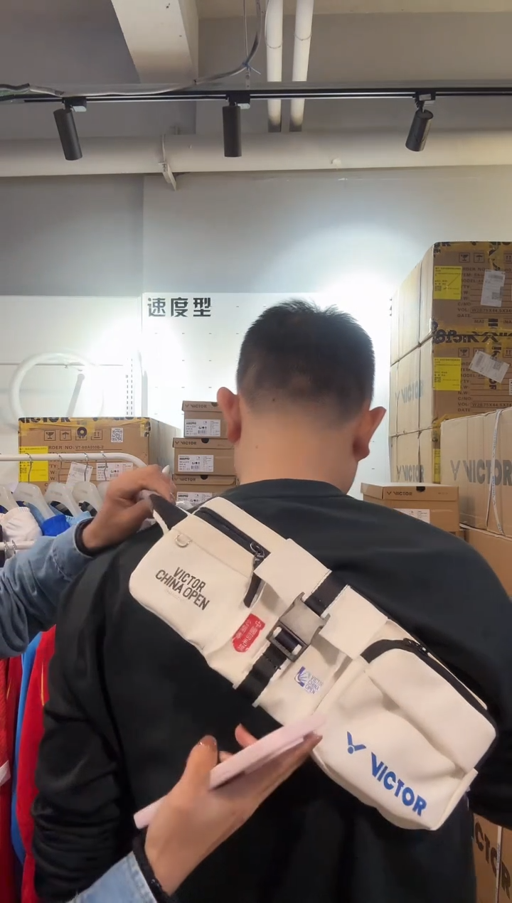 羽毛球    腰包10 号