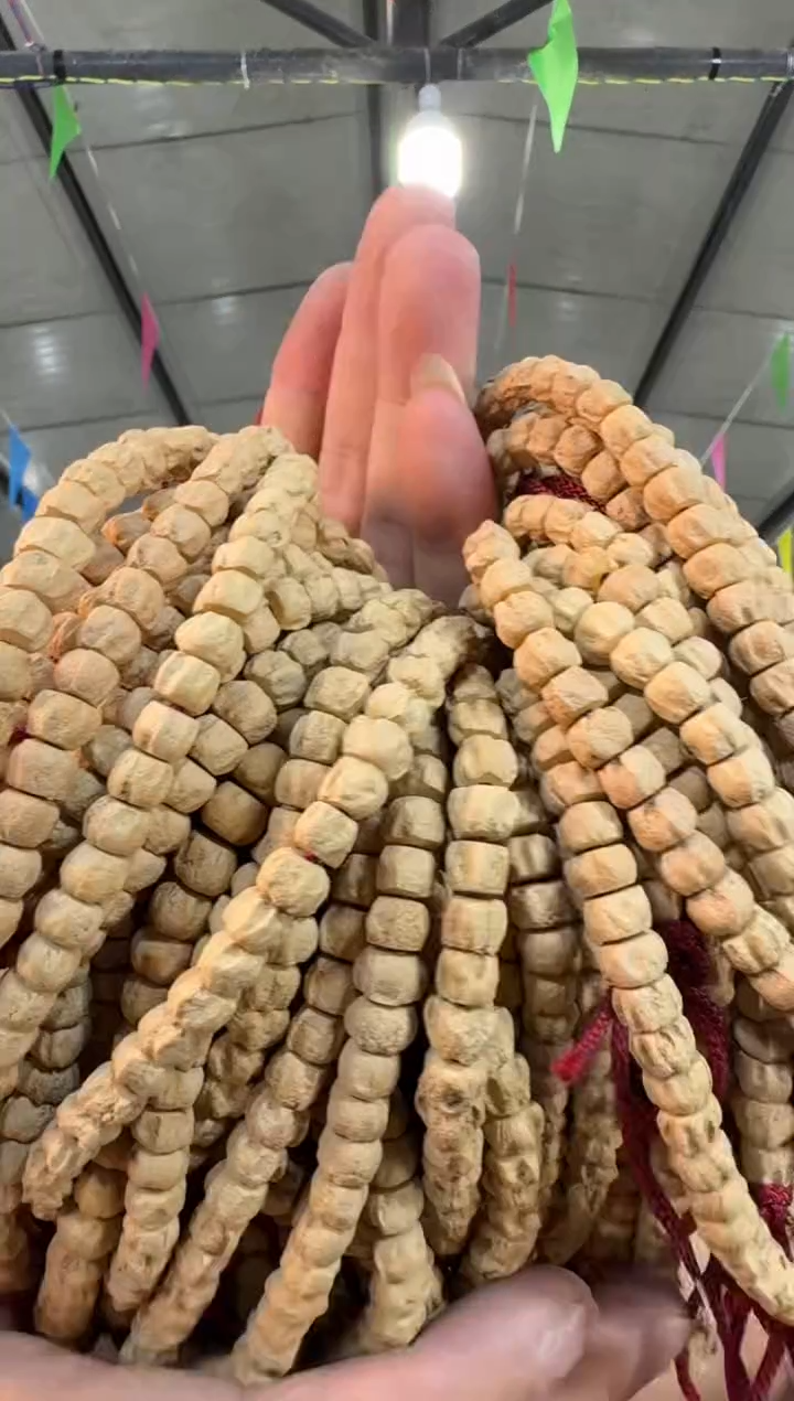 柏香籽/百香籽手串A44实物为准