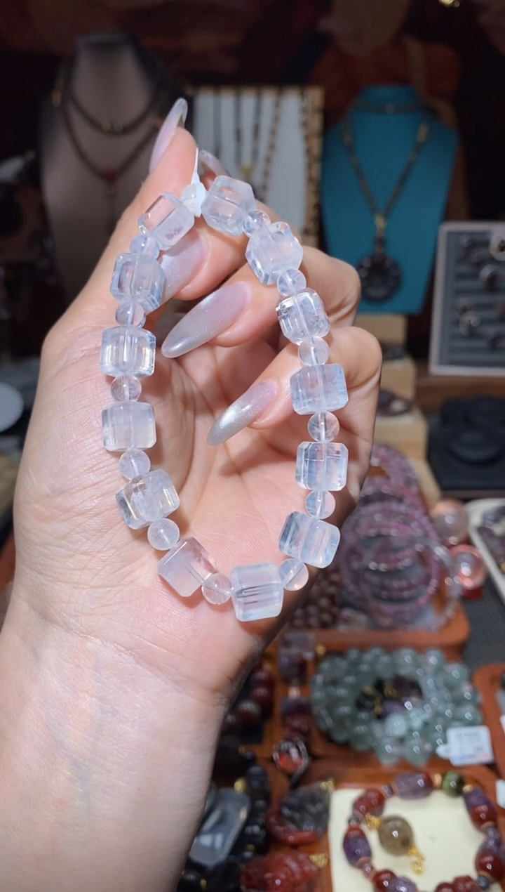 【闪购商品】水晶方糖手串未镶嵌蓝针