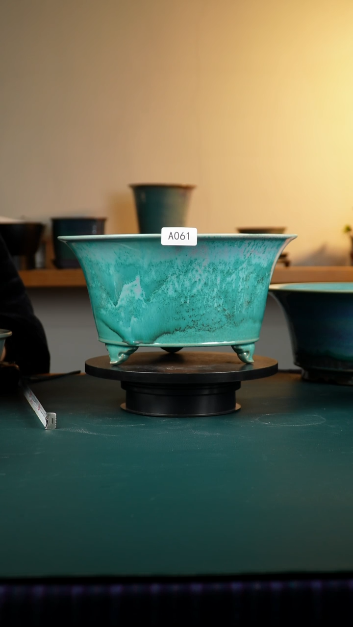 如**在061纯手工窑变大花盆15/12/30/25.5