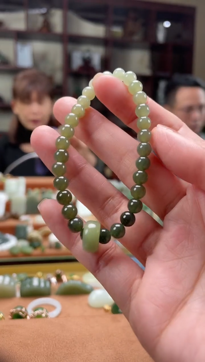 未镶嵌手链和田玉和田玉青海料渐变色跑环手串6mm