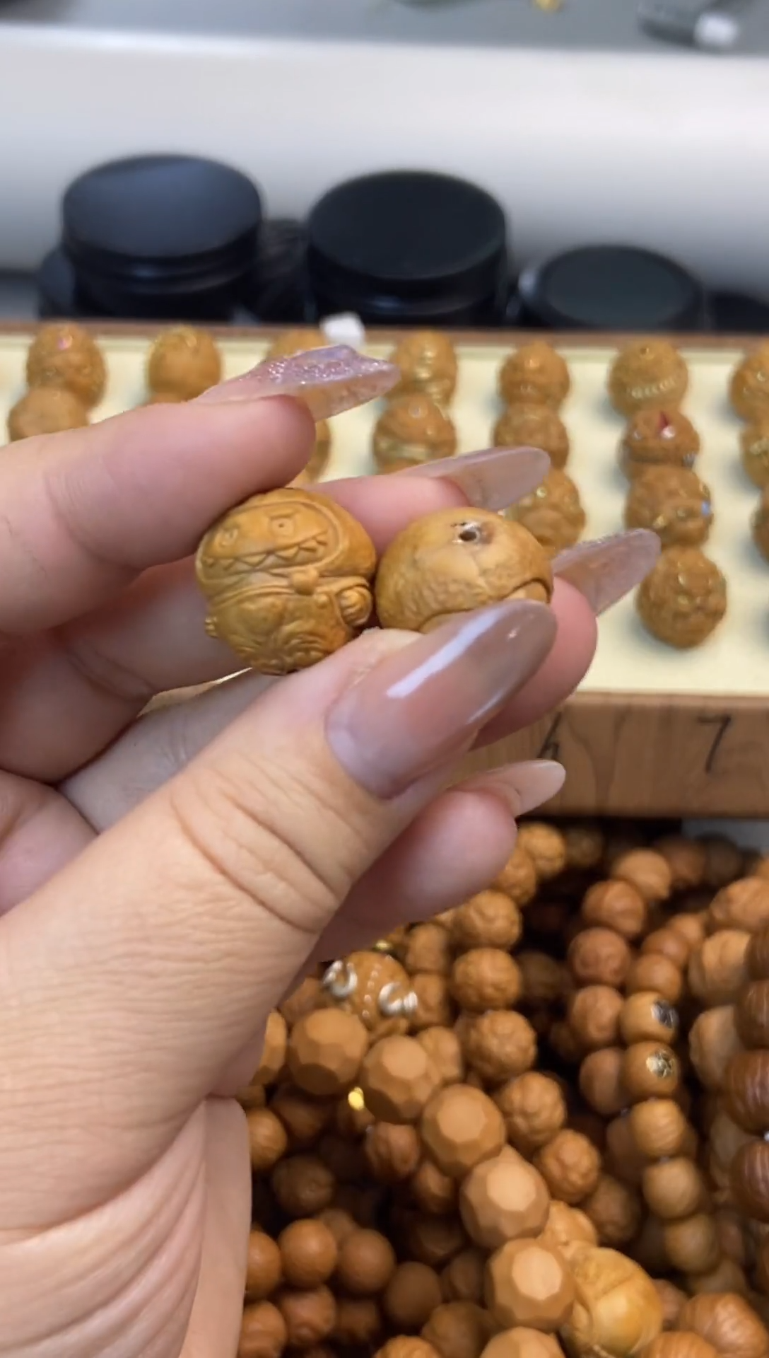 手串猴头核桃拉布布