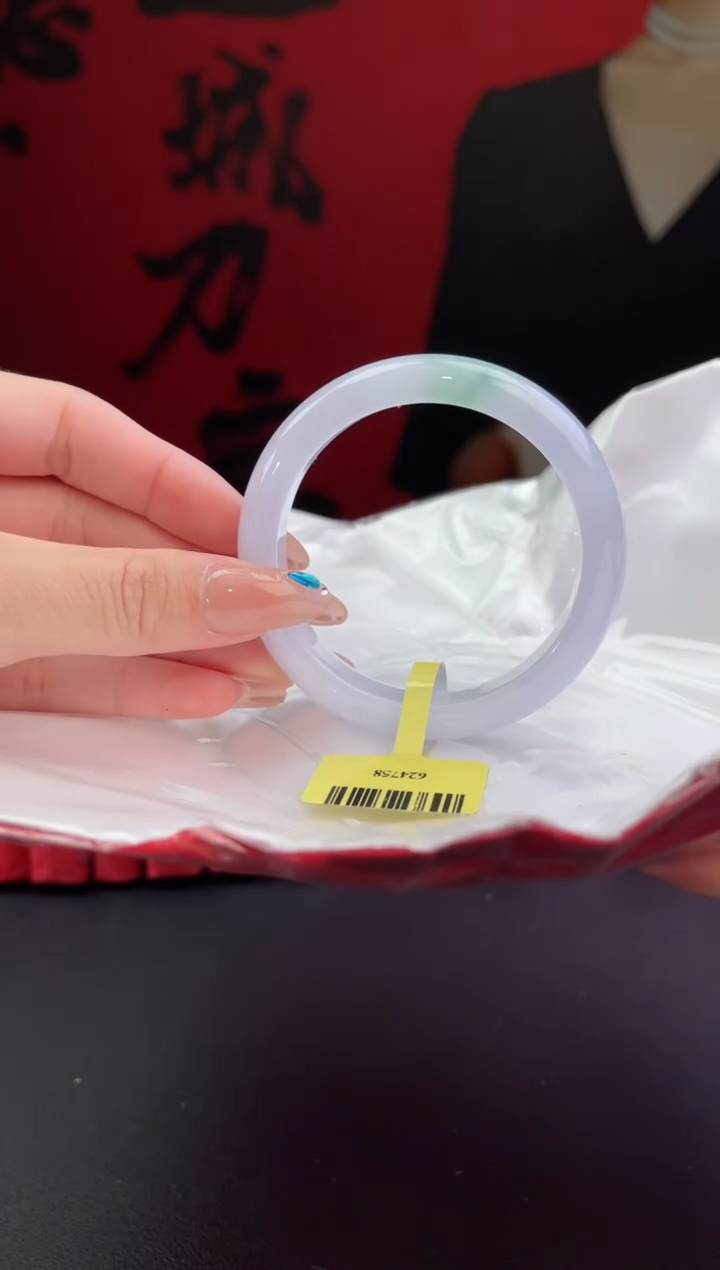 【闪购商品】翡翠未镶嵌手镯1翡翠手镯