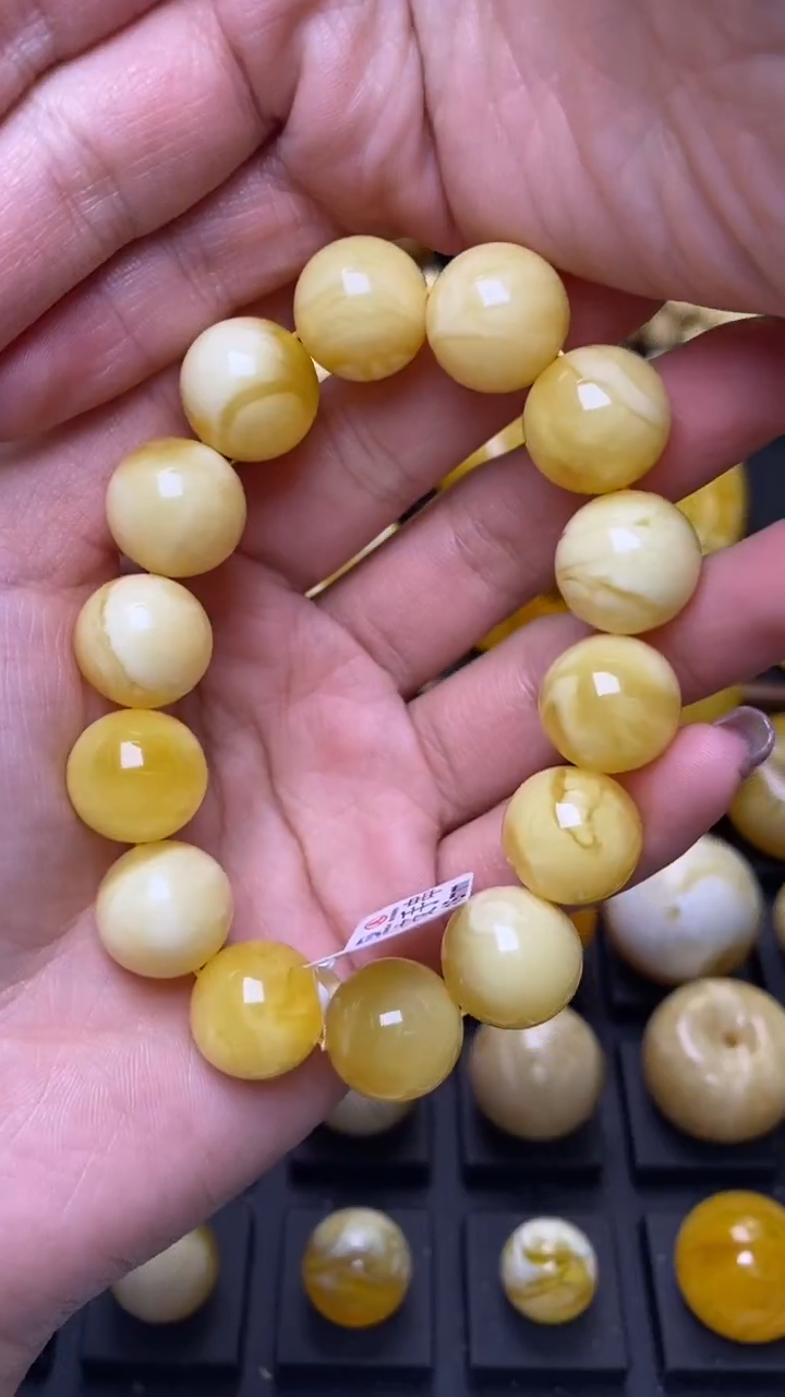 【闪购商品】琥珀裸石未镶嵌葵. 91