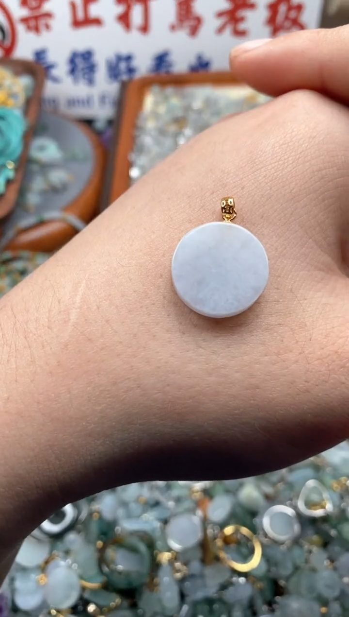 【闪购商品】翡翠颈饰未镶嵌哥哥