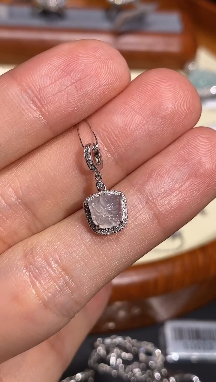 【闪购商品】翡翠吊坠(不含链)18K金镶嵌吊坠