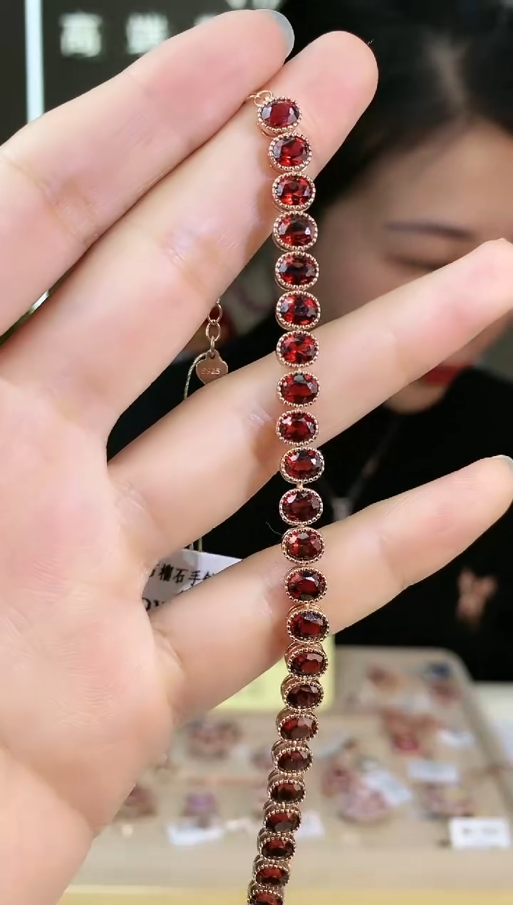 【闪购商品】石榴石手链银S925镶嵌手链