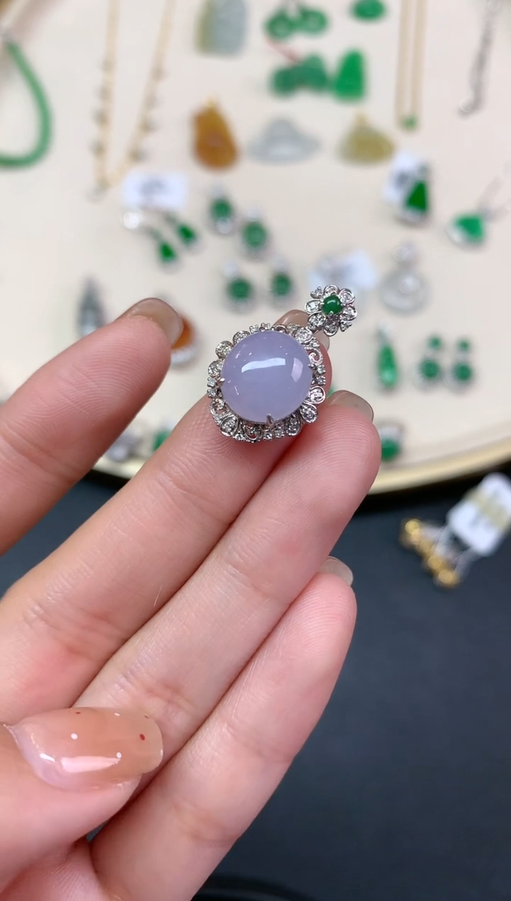 【闪购商品】翡翠吊坠(不含链)18K金镶嵌吊坠多样性发其一A527|