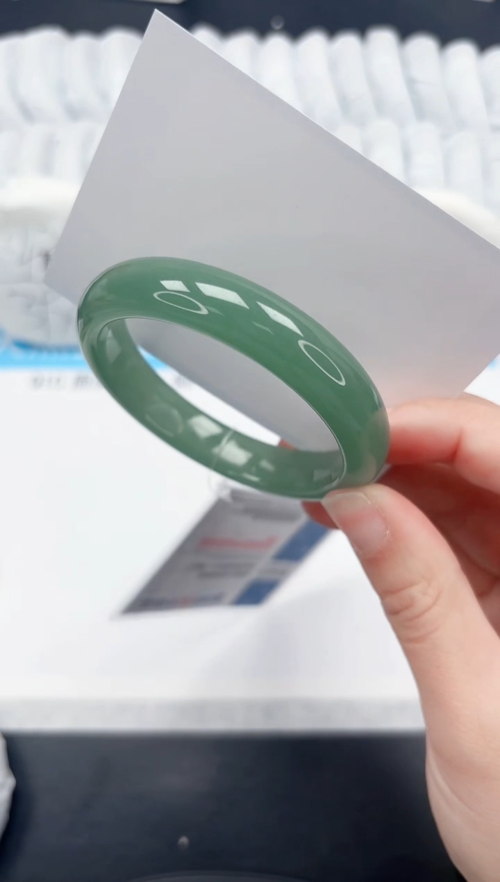 【闪购商品】石英质玉手镯未镶嵌184-57