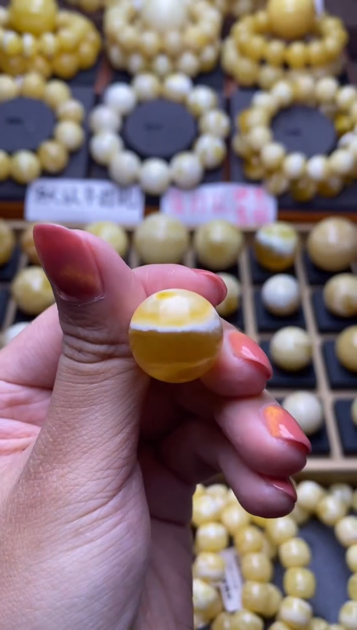 【闪购商品】琥珀裸石未镶嵌 大小姐珠宝严选68