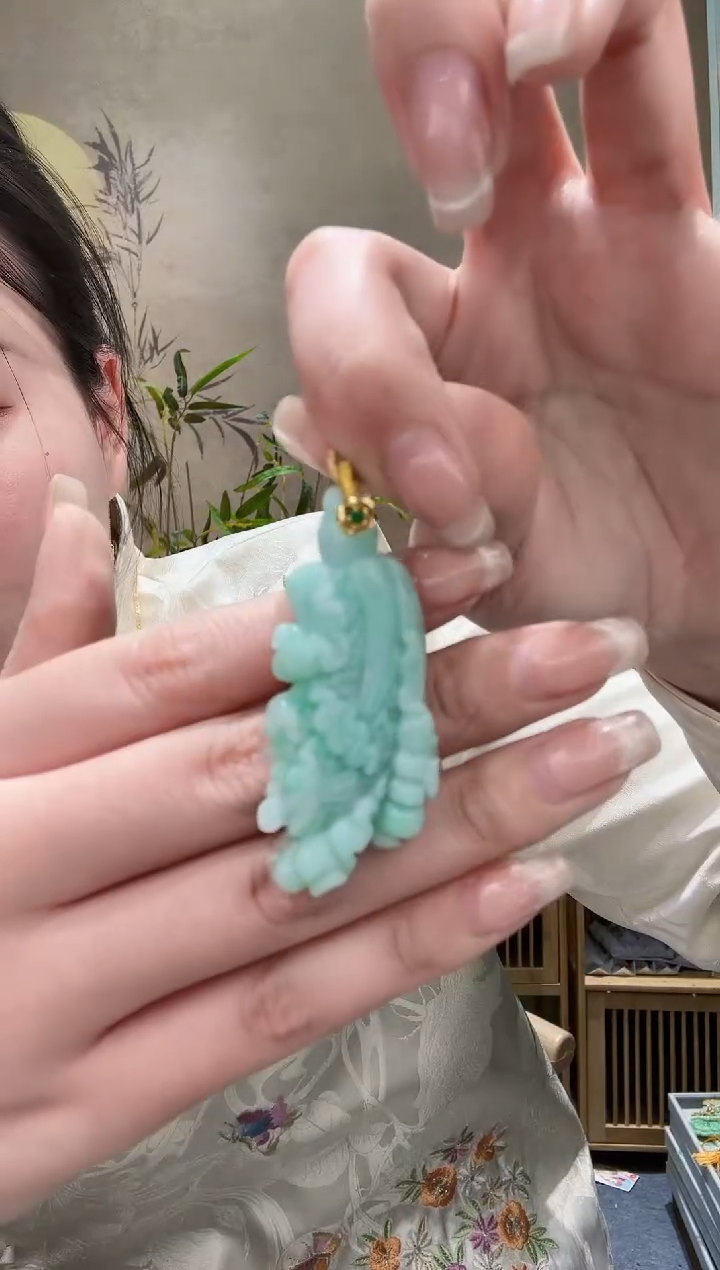 【闪购商品】翡翠颈饰未镶嵌吊坠