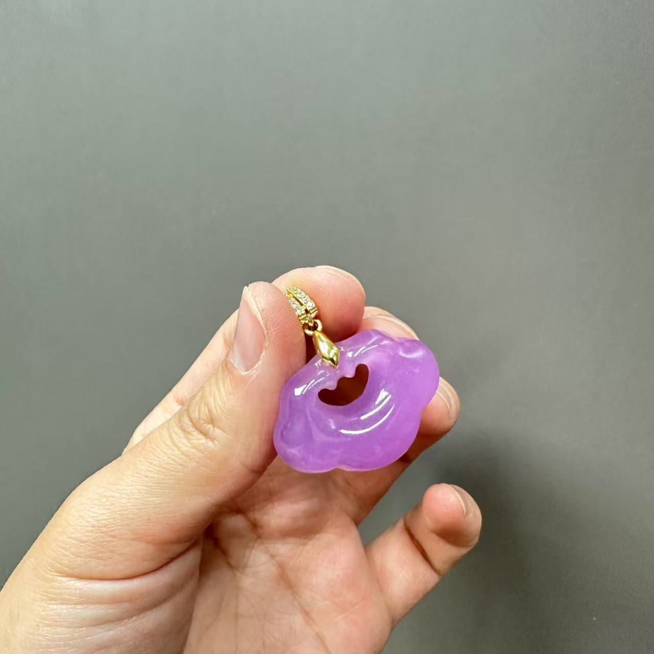 翡翠14k紫翡翠祥云如意吊坠