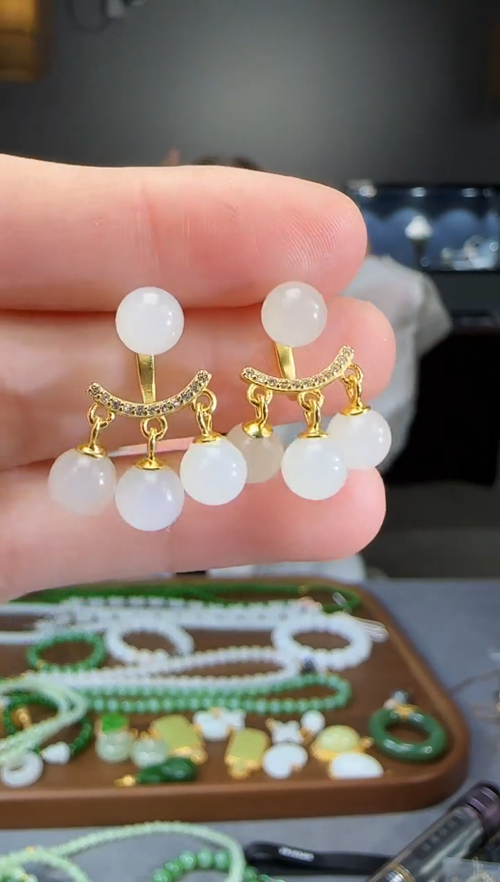 和田玉银S925镶嵌耳饰1