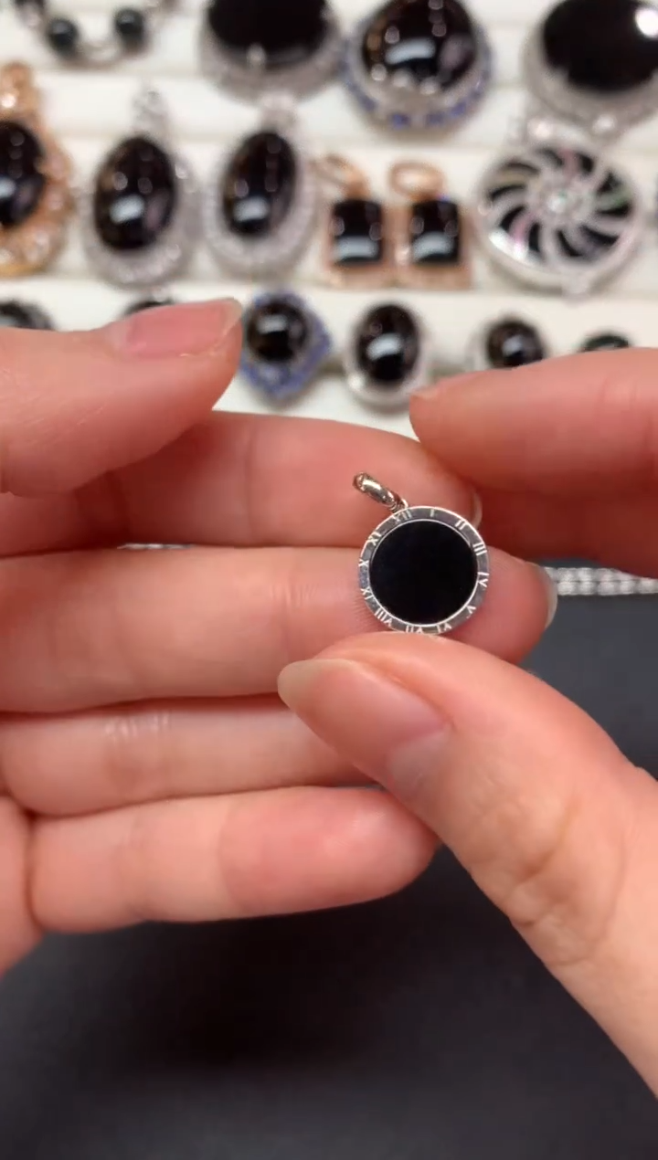 【闪购商品】翡翠吊坠(不含链)18K金镶嵌R213|599