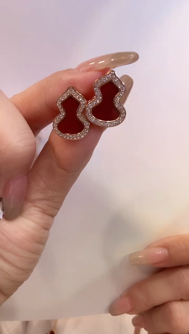 耳钉18K金镶嵌钻石葫芦耳钉