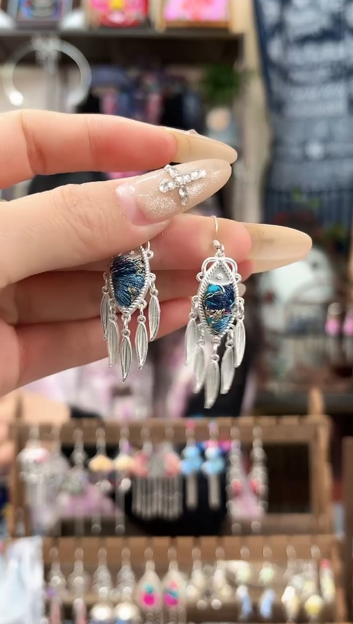 织绣民族风非遗老绣苗银饰品392