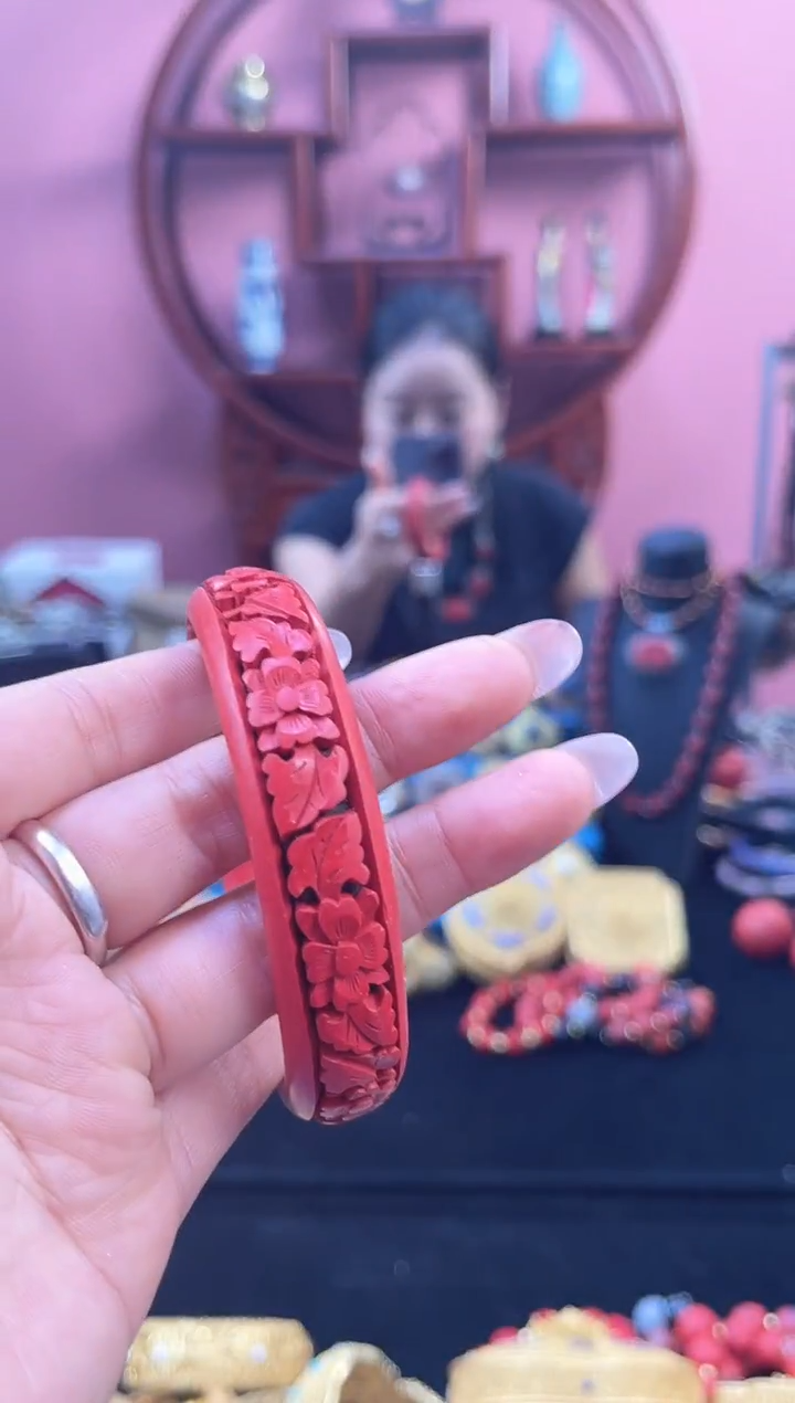 用****7非遗 雕漆花卉手镯 61