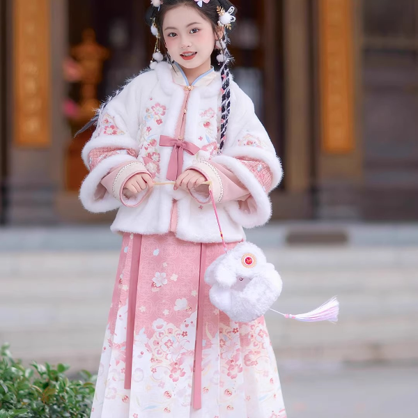 冬款绒绒兔汉服（锦夏