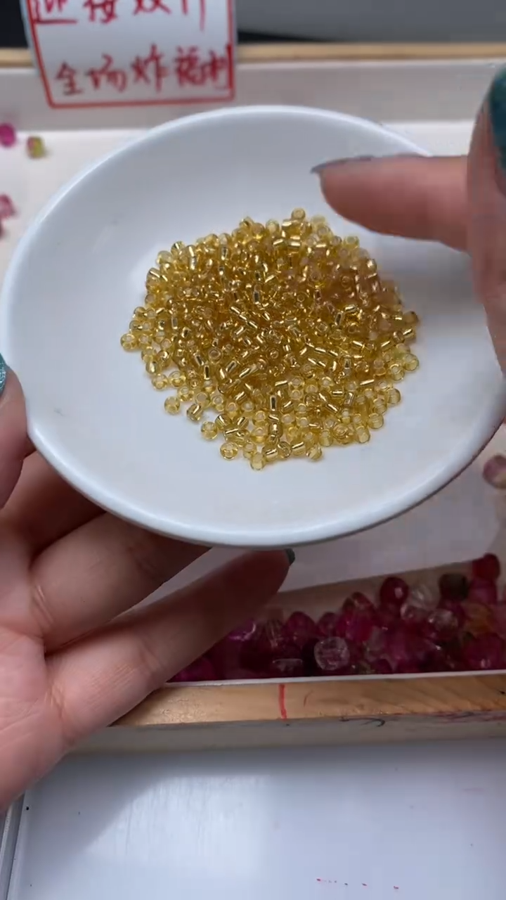 未镶嵌散珠玛瑙/玉髓E102 金色隔珠2*3mm110颗8元