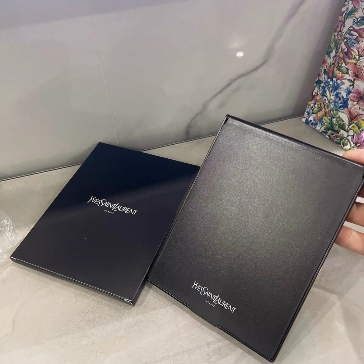 圣罗兰【K657】柜台赠品 周边黑色折叠化妆镜单面镜子便携高级感