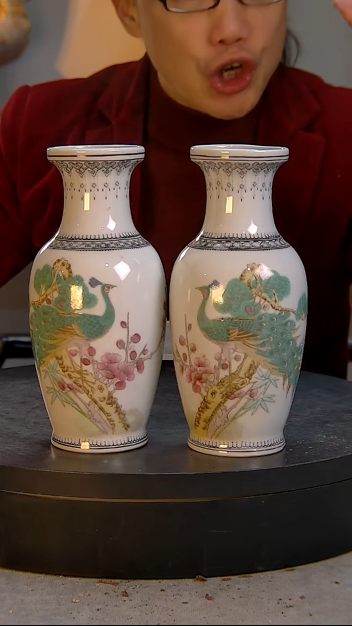 567珐琅彩花瓶一对