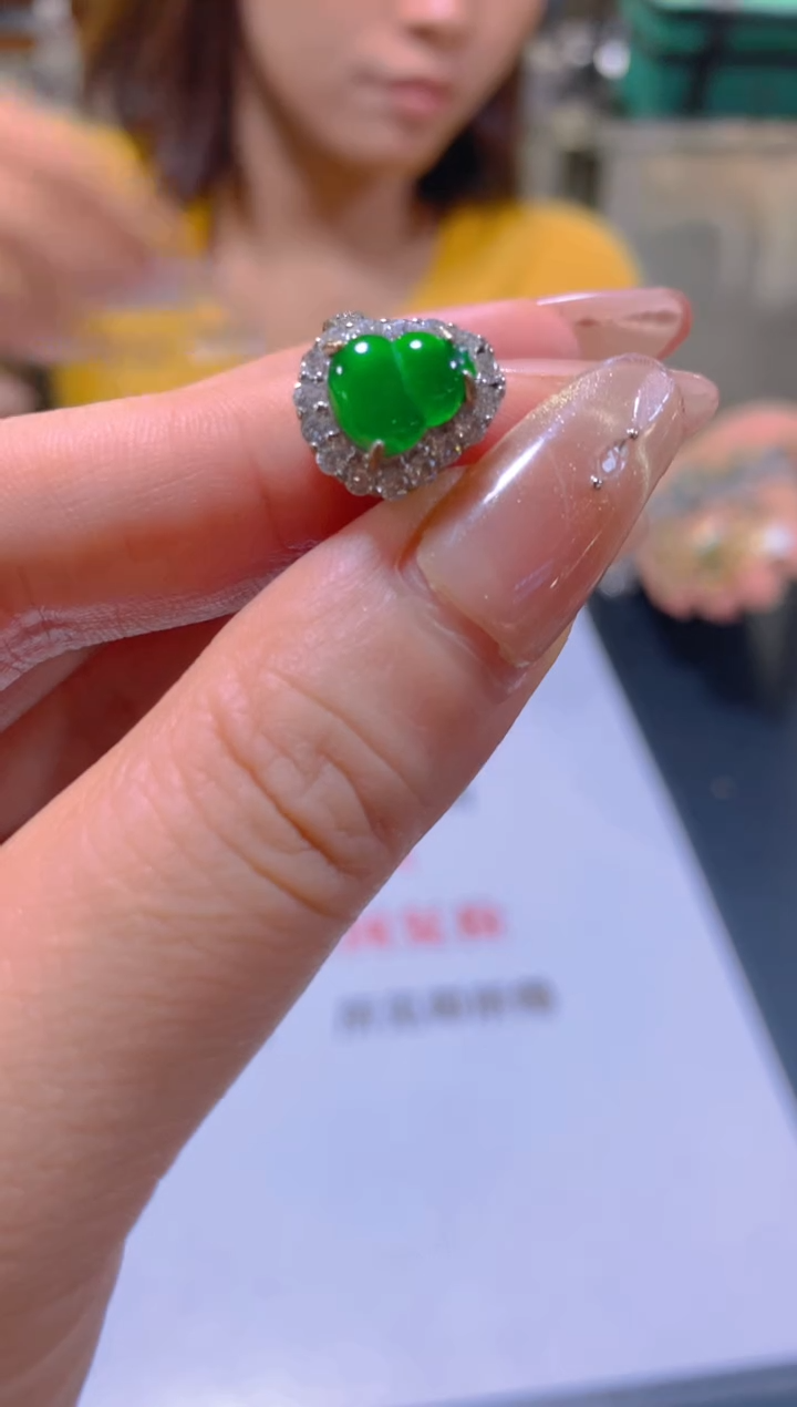 未镶嵌戒指翡翠多样性发一