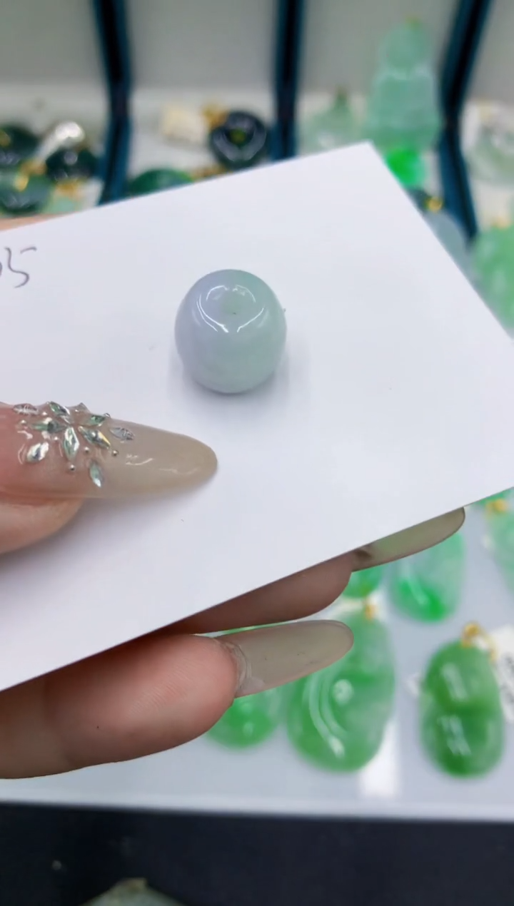 翡翠未镶嵌颈饰11111111111111