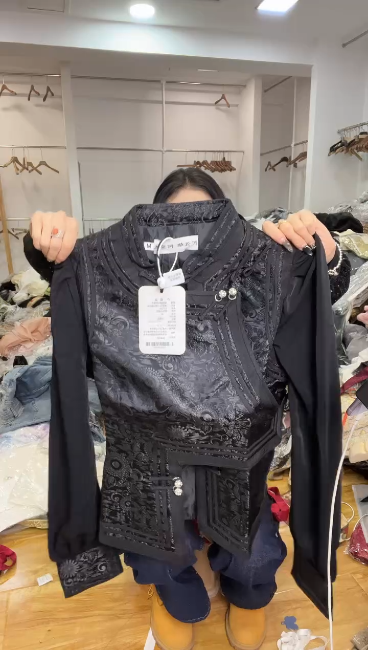 纱袖马甲       M码       80-105斤