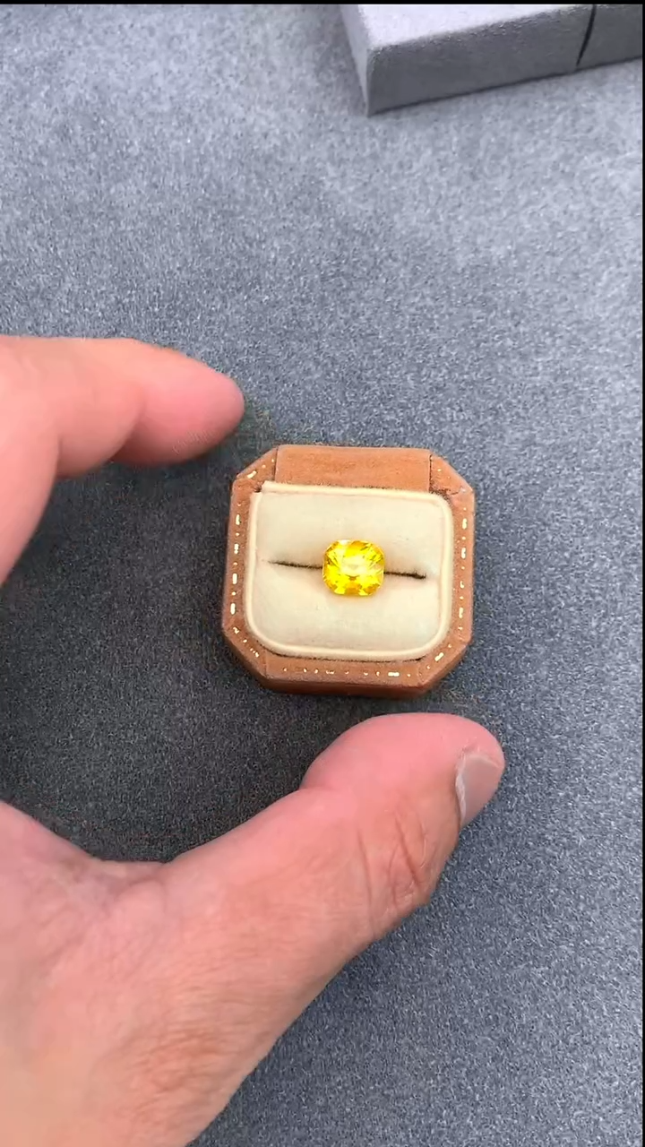 【闪购商品】蓝宝石裸石未镶嵌3.012克拉