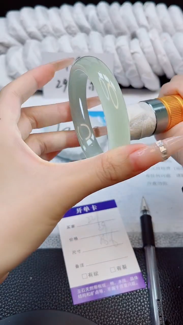 未镶嵌手镯石英质玉201-58.6